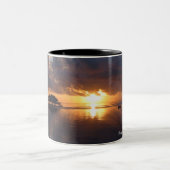 Huahine Sonnenuntergang-Tasse Zweifarbige Tasse (Mittel)