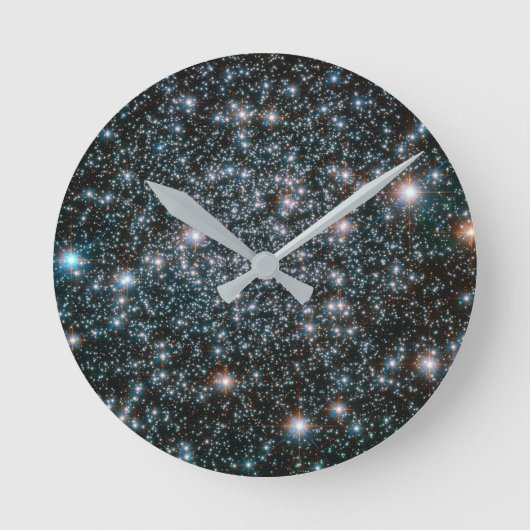 Hubble-Cluster für Schwermetalle Runde Wanduhr (Vorderseite)