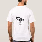 Hubby Ehemann Name Datum Jahr Schnurrbart einfach T-Shirt (Rückseite)