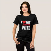 Hubby Hilarity: Shirts für Ehefrauen, die Liebe (Vorderseite voll)