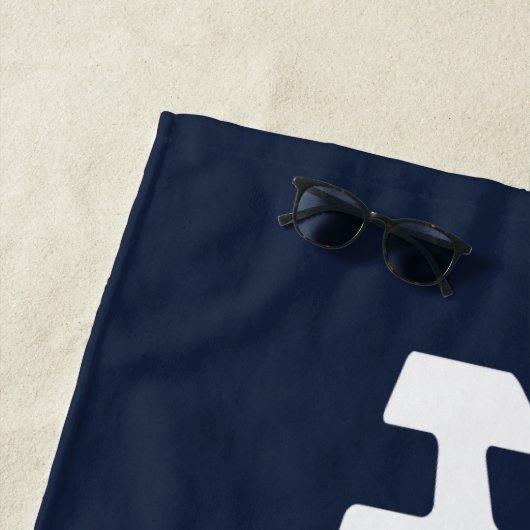 Hubby Newlywed Groom Navy Blue & White Strandtuch (Beispiel)