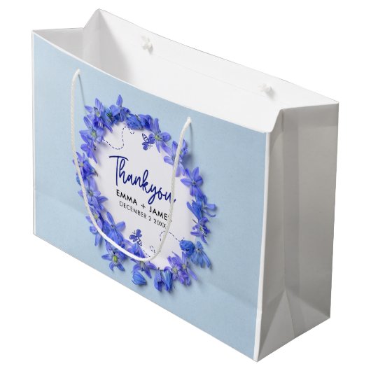 Hübsch Blue Hydrangeas Script Wedding Vielen Dank Große Geschenktüte (Vorderseite Schrägansicht)