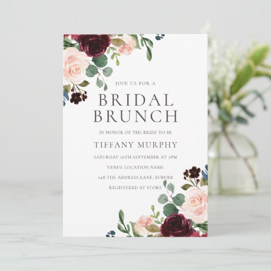 Hübsch Blush Burgundy Blumenbrunch Brautparty Brun Einladung (Stehend Vorderseite)