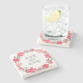 Hübsch Blush Pink Liebe Blumenkraut Typografie Steinuntersetzer (Seitenansicht)