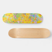 Hübsch-Gelb-Rot-Blume mit Türkis Skateboard (Horizontal)
