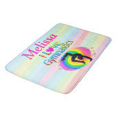 HÜBSCH I LIEBE GYMNASTICS PERSONALISIERT BATH MAX BADEMATTE (Schrägansicht)