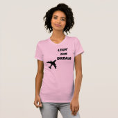 Hübsch im Rosa T-Shirt (Vorne ganz)