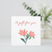 Hübsch in Rosa Blume Geschenkgutschrift Einladung (Stehend Vorderseite)