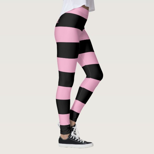 Hübsch in rosa Leggings (Rechts)