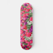 Hübsch in rosa Petalen Skateboard (Vorderseite)
