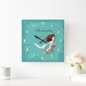 Hübsch Koi Mermaid schwimmen unter Wasser Quadratische Wanduhr (Zuhause)
