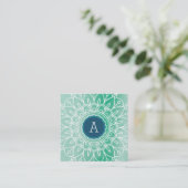 HÜBSCH MONOGRAM Modernes boho mandala Muster grün Quadratische Visitenkarte (Stehend Vorderseite)