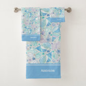 Hübsch Ocean Seashell Muster mit dem Namen Blue Badhandtuch Set (Insitu)