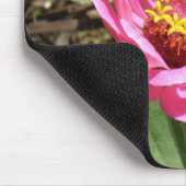 Hübsch Pink Zinnia Mousepad (Ecke)