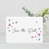 Hübsch rosa blaue Schmetterlingskarte Save the Dat Date (Stehend Vorderseite)