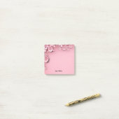 Hübsch rosa Blumendesign im rosa Hintergrund Post-it Klebezettel (Auf Schreibtisch)