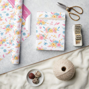 Hübsch rosa Blumenmuster Mit Monogramm Geschenkpapier