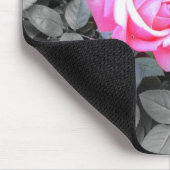Hübsch Rosa Rose Schwarz-weiß Mousepad (Ecke)