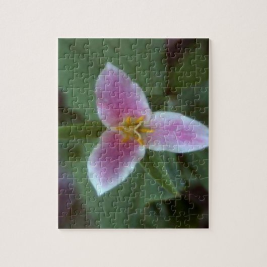 Hübsch-Rosa-Trillium-Wildblume Puzzle (Vertikal)