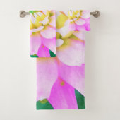 Hübsch rosa, weiß und gelb Kaktus Dahlia Macro Badhandtuch Set (Insitu)