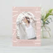 Hübsch rosa Zwei-Foto-Abschluss Einladung (Stehend Vorderseite)
