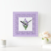 Hübsch Square Wall Clock Violets und Karo Gingham Quadratische Wanduhr (Zuhause)