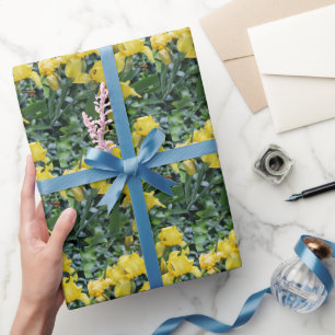 Hübsch Yellow Irises Geschenkpapier