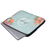 Hübsche Aquamarin rosa Floral Monogramm Laptopschutzhülle (Vorne Knopf)