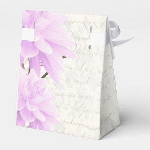 Hübsche blass blühende Blume Geschenkschachtel