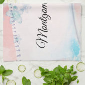 Hübsche blaue Blumen im rosa Hintergrund Geschirrtuch (Gefaltet)