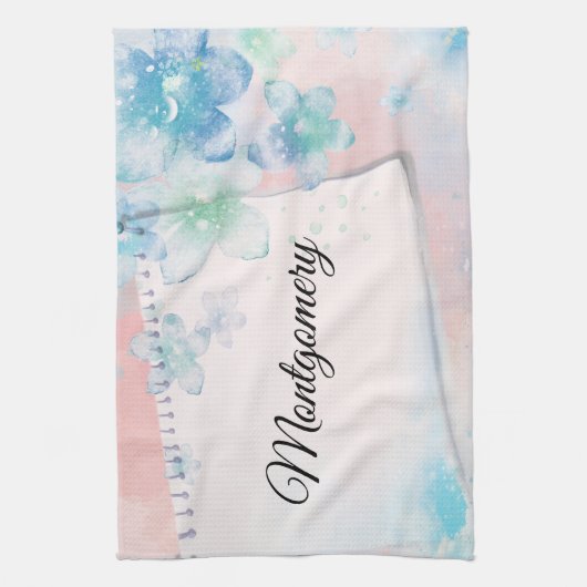 Hübsche blaue Blumen im rosa Hintergrund Geschirrtuch (Vertikal)