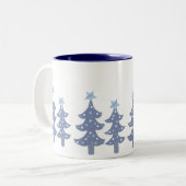 Hübsche Blaue Weihnachtsbäume Zweifarbige Tasse (Vorderseite Links)
