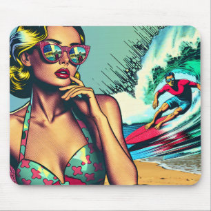Hübsche Blonde Retro Frau und Surfer Typ Mousepad