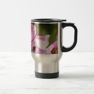 hübsche Blume für die wilde Rose Reisebecher