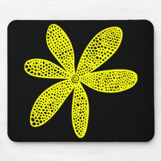 Hübsche Blume - Gelb in Schwarz Mousepad
