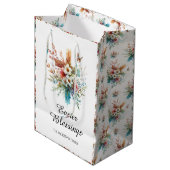 Hübsche Blume im Wasserfarbkreuz Christlich Ostern Mittlere Geschenktüte (Vorderseite Schrägansicht)