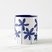 Hübsche Blume - Navy Blue Zweifarbige Tasse (Mittel)
