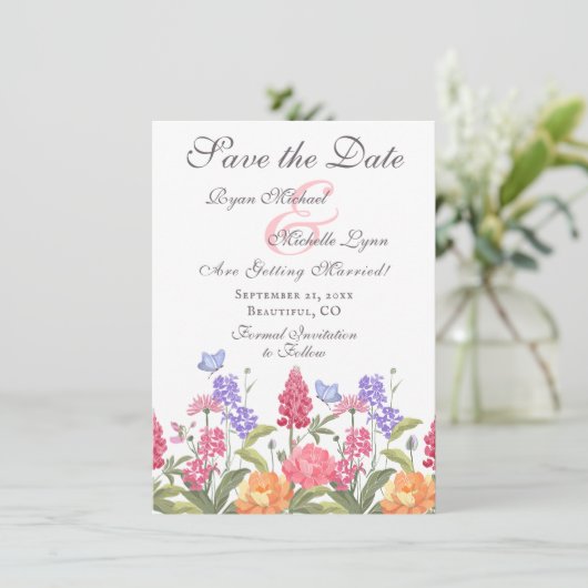 Hübsche Blume und Schmetterlinge Hochzeit Save The Date (Stehend Vorderseite)
