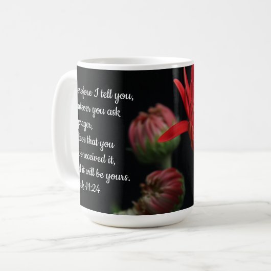Hübsche Blüte, mit Vers von Mark 11:24 Kaffeetasse (Vorderseite Links)