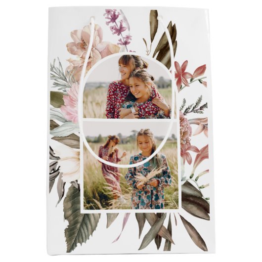 Hübsche Boho Floral Zwei-Foto-Mittlere Geschenktas Mittlere Geschenktüte (Vorderseite)