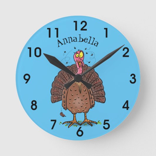 Hübsche braune Pute auf dem Bauernhof mit Fliegen  Runde Wanduhr (Vorderseite)