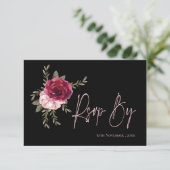 Hübsche Burgundy Blush Floral Wedding RSVP Karte (Stehend Vorderseite)
