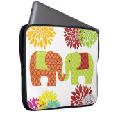 Hübsche Elefanten in der Liebe, die Stamm-Blumen Laptopschutzhülle (Vorne Rechts)