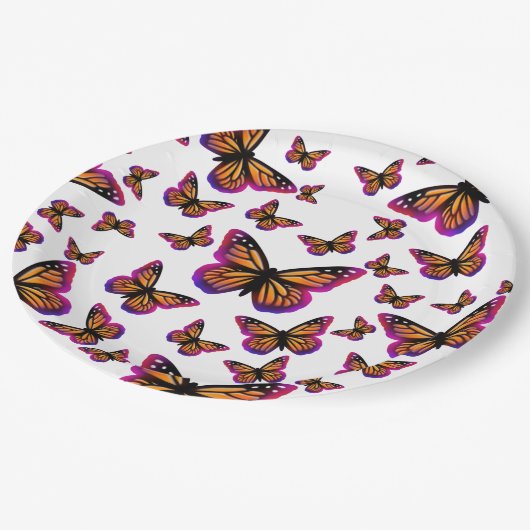 Hübsche, elegante Schmetterlinge Pappteller (Schrägansicht)