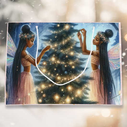 Hübsche Fairies schmücken den Weihnachtsbaum Große Geschenktüte