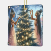 Hübsche Fairies schmücken den Weihnachtsbaum Keramikornament (Links)