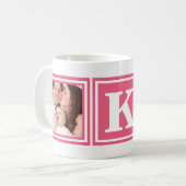 Hübsche Fotos des Rosa-2 mit großem Monogramm Kaffeetasse (Vorderseite Links)