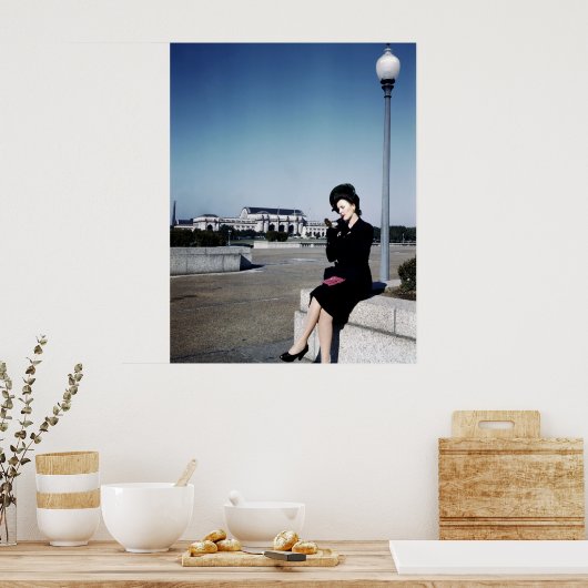 Hübsche Frau, 1943 Poster (Küche)