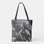 Hübsche Frau in einem Cabrio Tasche (Rückseite)