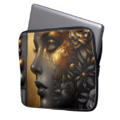 Hübsche Frau in Gold Ethereal Laptopschutzhülle (Vorderseite Links)
